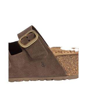 WIWI 003 CASTANA